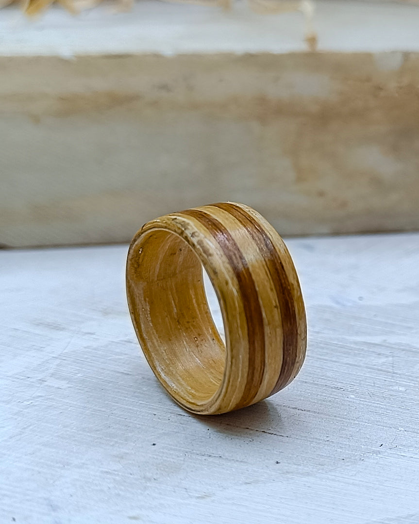 Wooden bented Ring - The Grainline Band