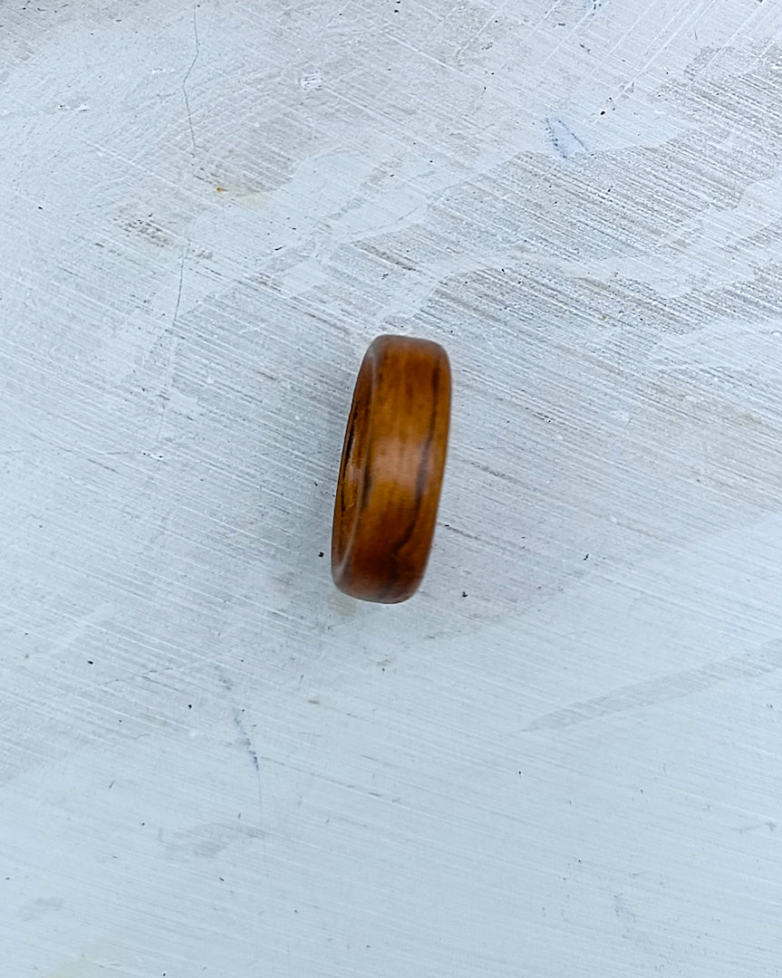Wooden bented Ring - The Rustic Shadow Band