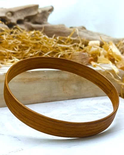 Wooden bented Bracel - The European Oak Bangle
