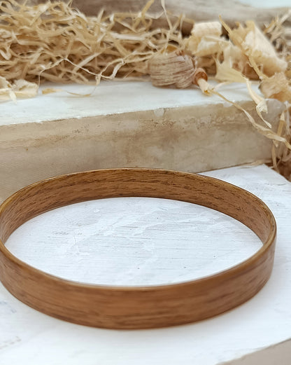 Wooden bented Bracel - The European Oak Grand Bangle