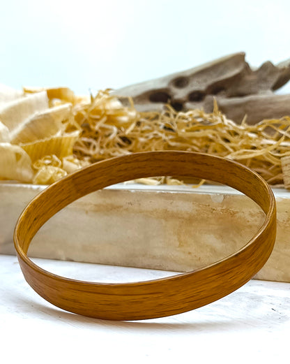 Wooden bented Bracel - The European Oak Grand Bangle