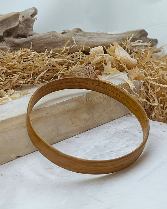 Wooden bented Bracel - The European Oak Grand Bangle