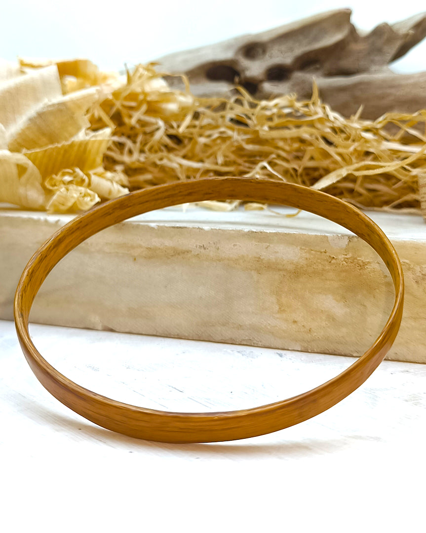Wooden bented Bracel - The European Oak Slim Bangle