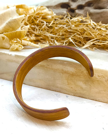 Wooden bented Bracel - The Oak & Meranti Sandwich Cuff