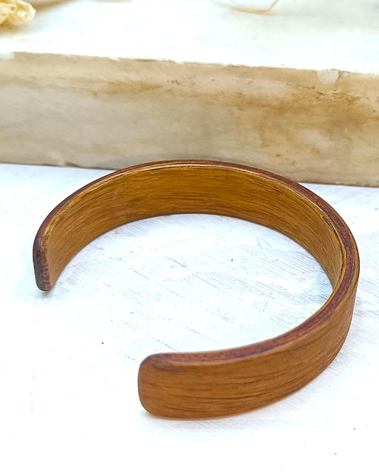 Wooden bented Bracel - The Oak & Meranti Sandwich Cuff