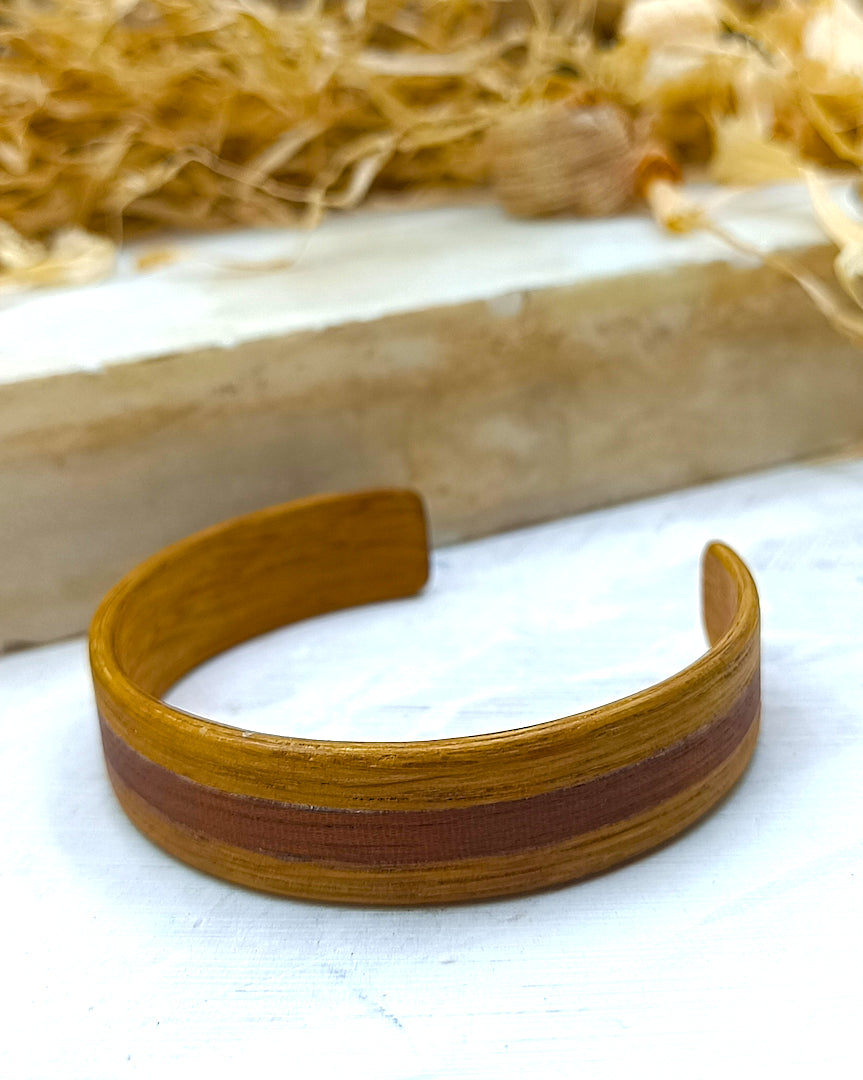 Wooden bented Bracel - The Oak Stripe Cuff