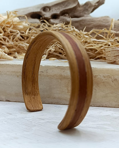 Wooden bented Bracel - The Oak Stripe Cuff