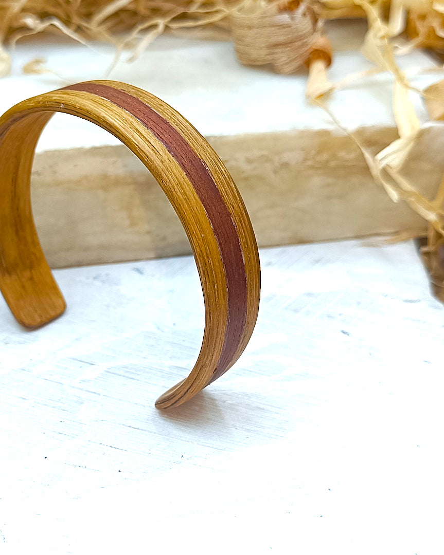 Wooden bented Bracel - The Oak Stripe Cuff
