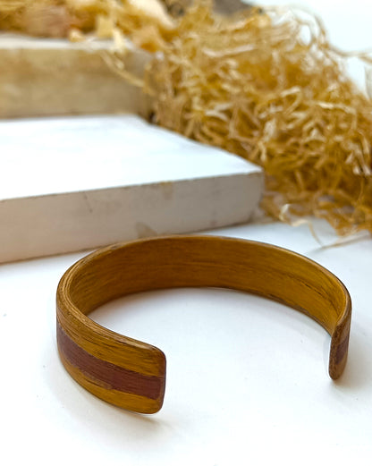 Wooden bented Bracel - The Oak Stripe Cuff