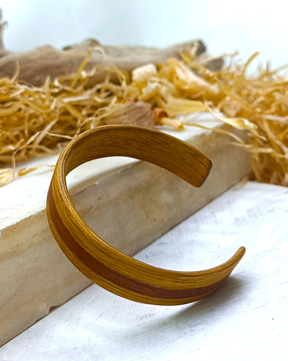 Wooden bented Bracel - The Oak Stripe Cuff