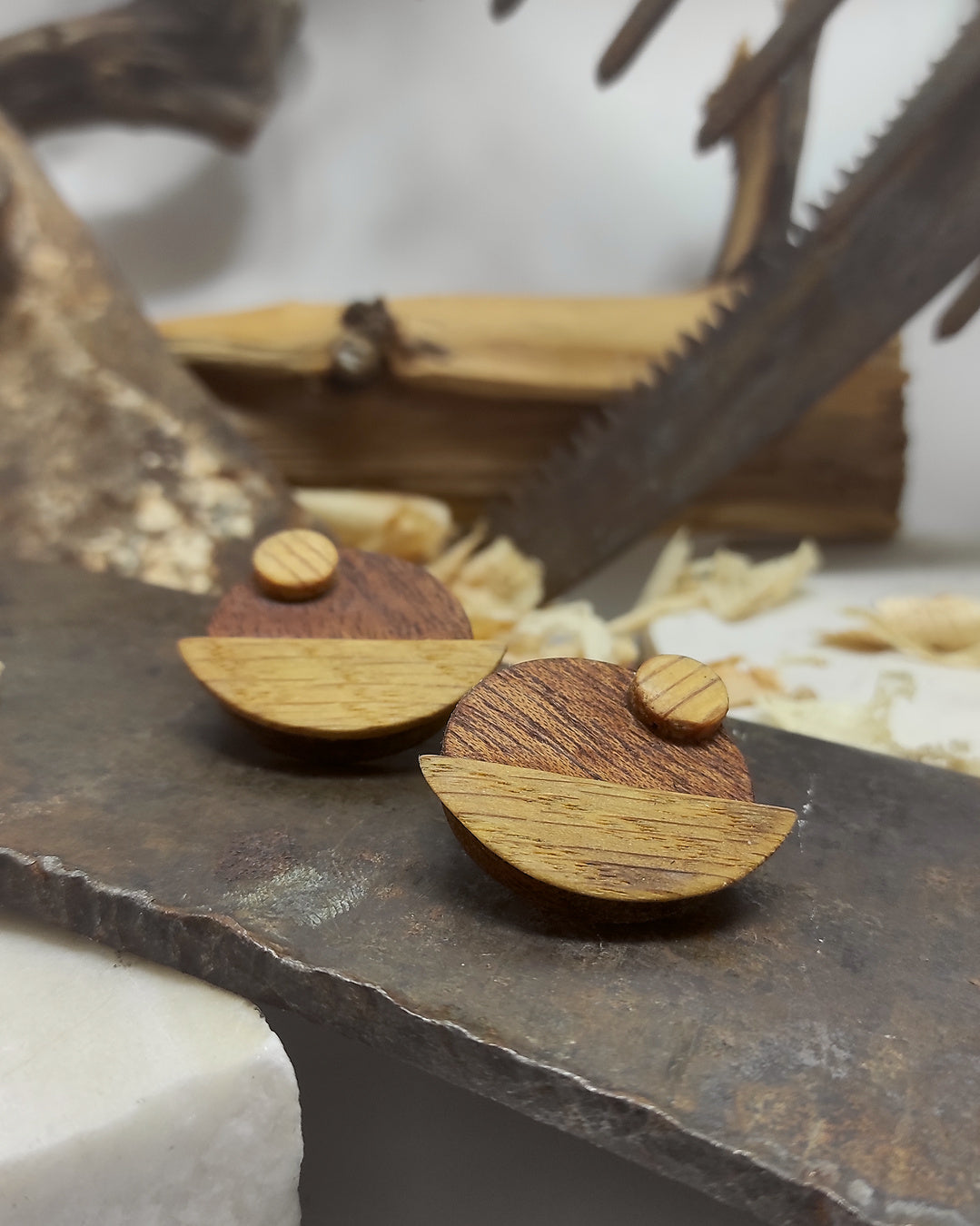 Round stud earrings "Sunrise Over the Ocean" from Meranti, Pine and Oak wood