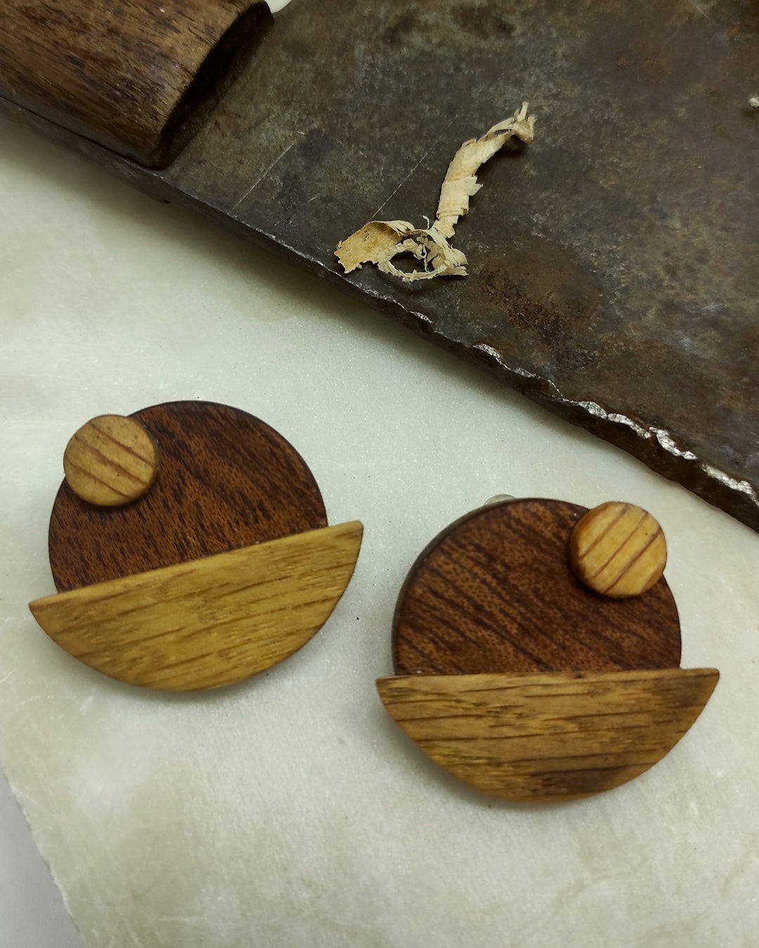 Round stud earrings "Sunrise Over the Ocean" from Meranti, Pine and Oak wood