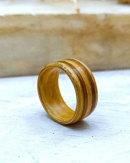 Wooden bented Ring - The Grainline Band