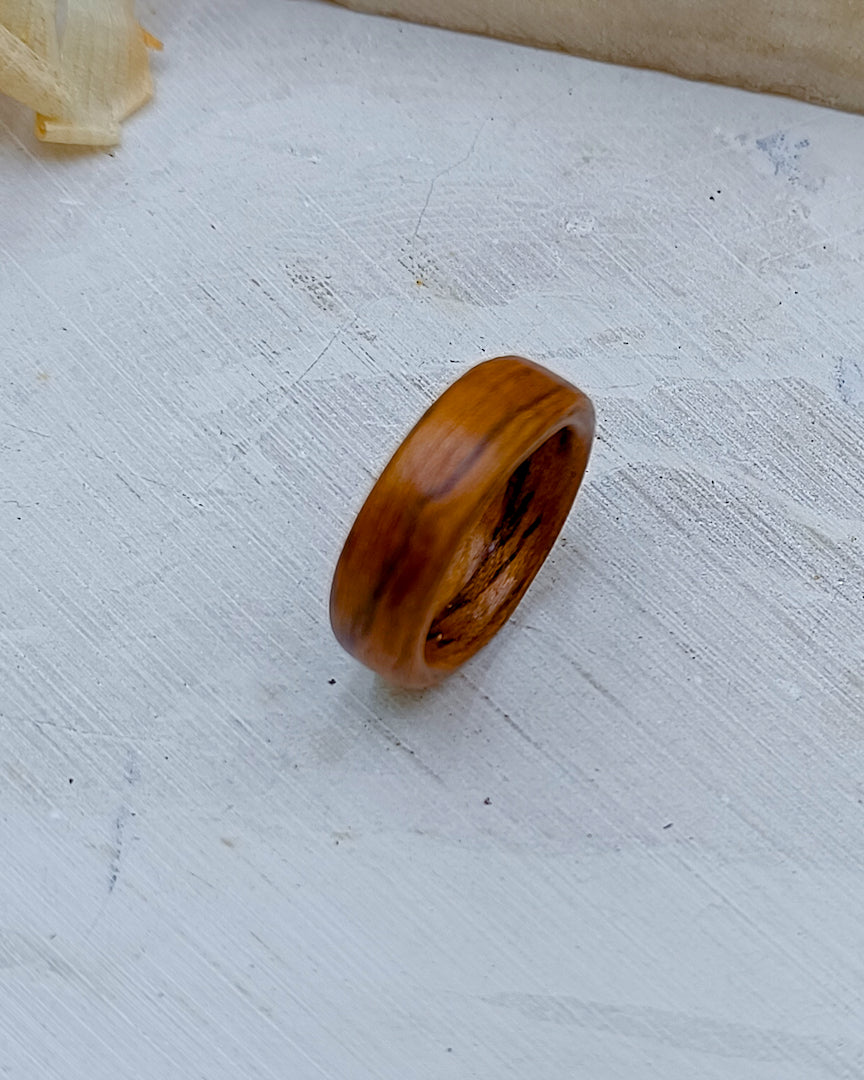 Wooden bented Ring - The Rustic Shadow Band