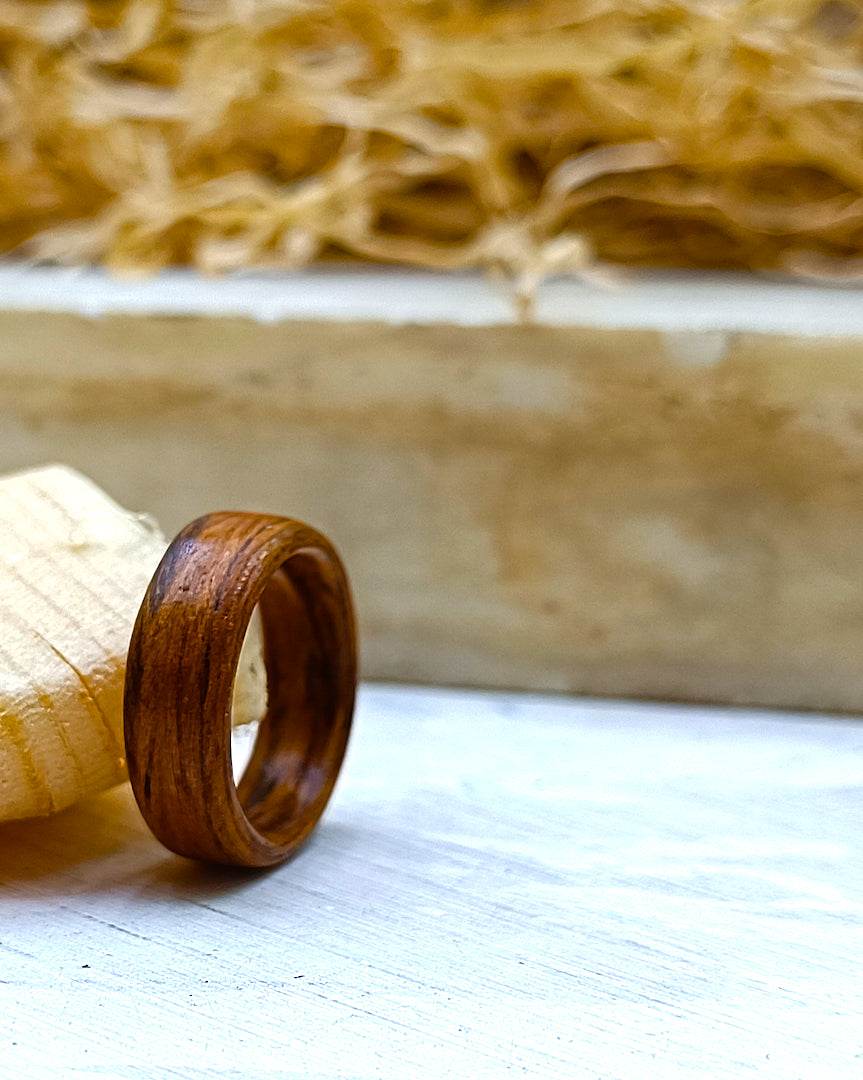 Wooden bented Ring - The Rustic Shadow Band