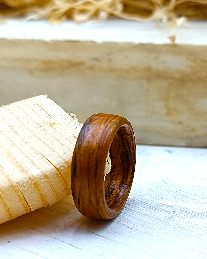 Wooden bented Ring - The Rustic Shadow Band