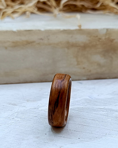 Wooden bented Ring - The Rustic Shadow Band