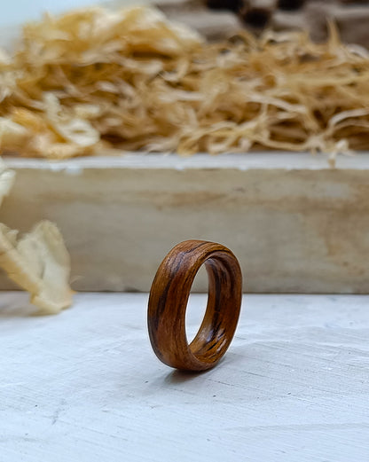 Wooden bented Ring - The Rustic Shadow Band