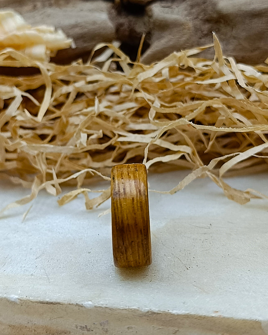 Wooden bented Ring - The European Grain Band