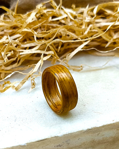 Wooden bented Ring - The European Grain Band