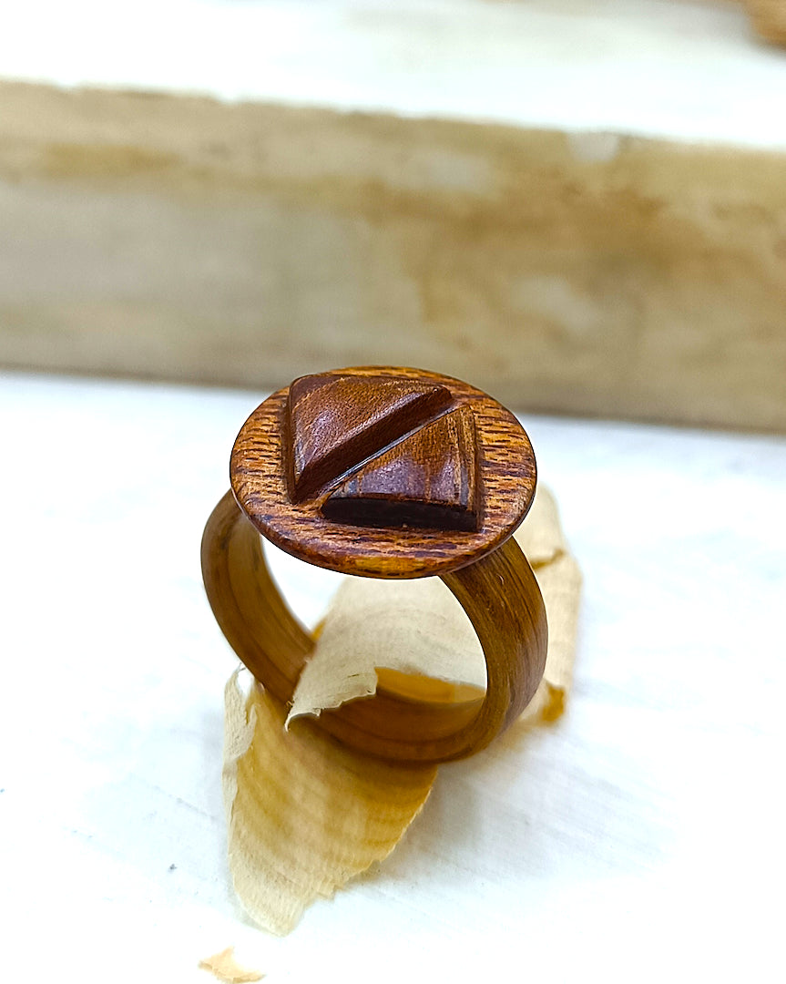 Wooden bented Ring - The Geometric Compass