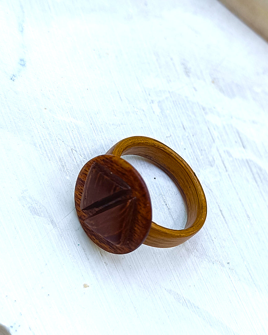 Wooden bented Ring - The Geometric Compass