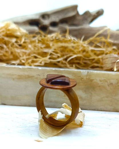 Wooden bented Ring - The Geometric Compass