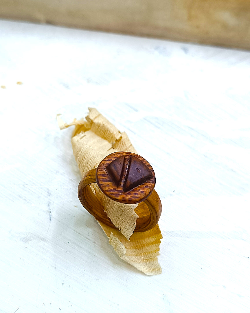 Wooden bented Ring - The Balanced Duo